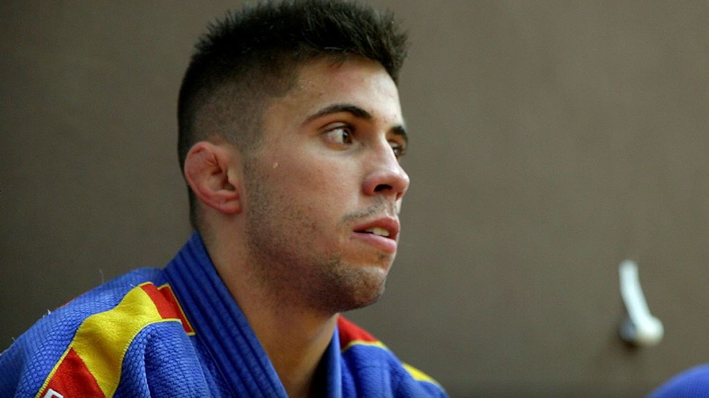 Fran Garrigós, judoca olímpico, a los niños: “No hay que ponerse metas, solo pasarlo bien y seguir entrenando”