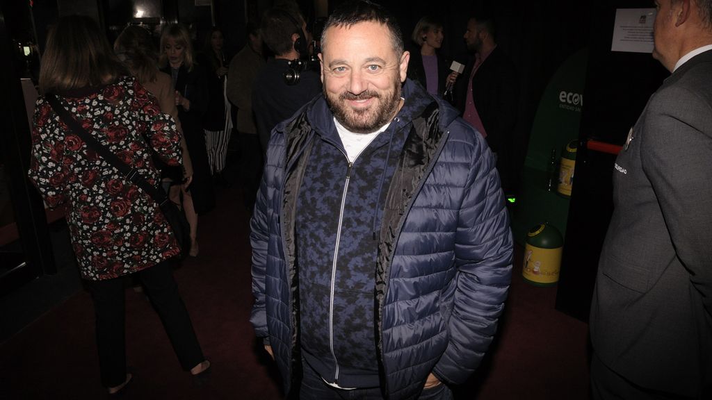 Pepón Nieto fue de los primeros en llegar al esperado estreno de "Oro"