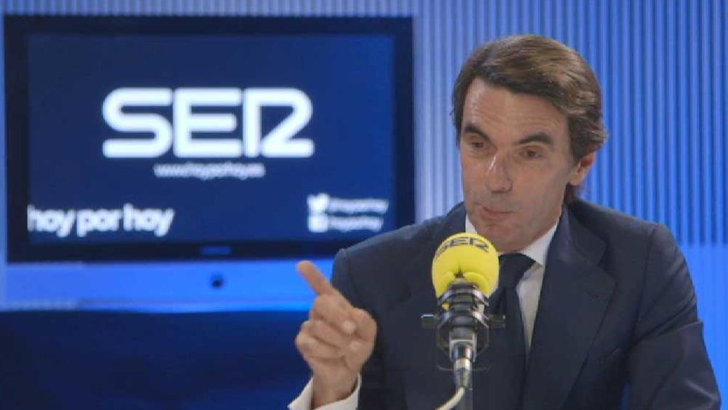 Aznar asegura que en la crisis catalana "ha habido un déficit de política muy grande"