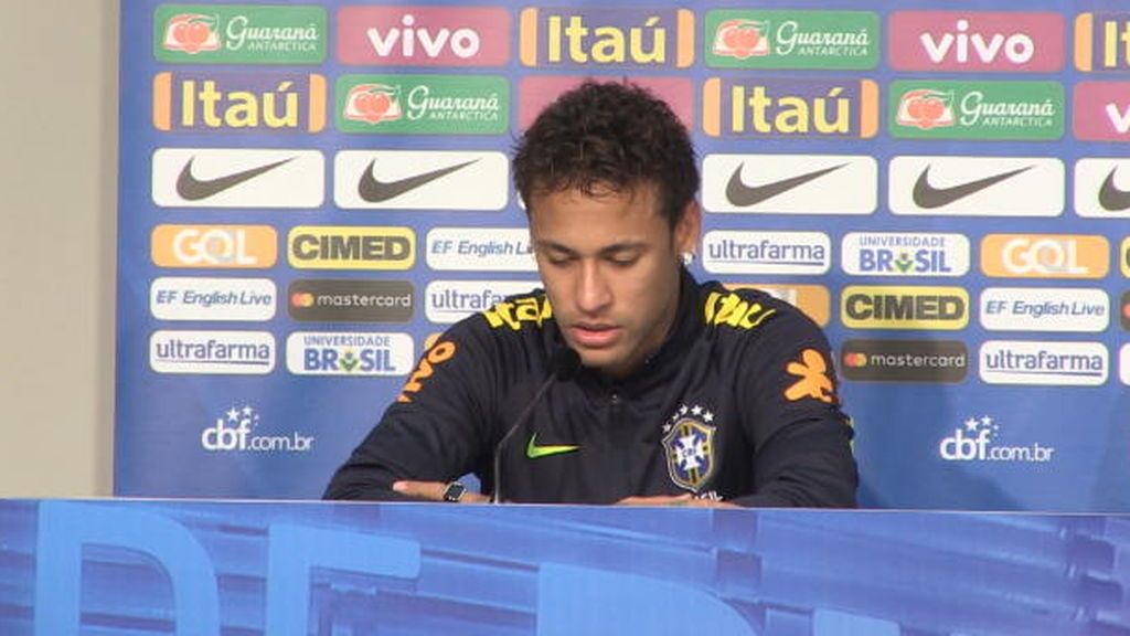 Neymar explota: "Se lo inventan todo: no tengo problemas con Emery ni con Cavani"