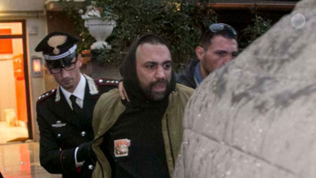 Detenido el hermano del mafioso italiano por golpear a un periodista