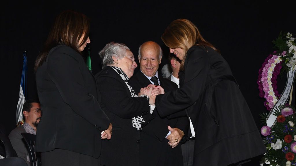 Susana Díaz da el pésame a los familiares del cómico