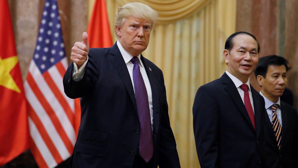Donald Trump inicia su visita oficial a Vietnam