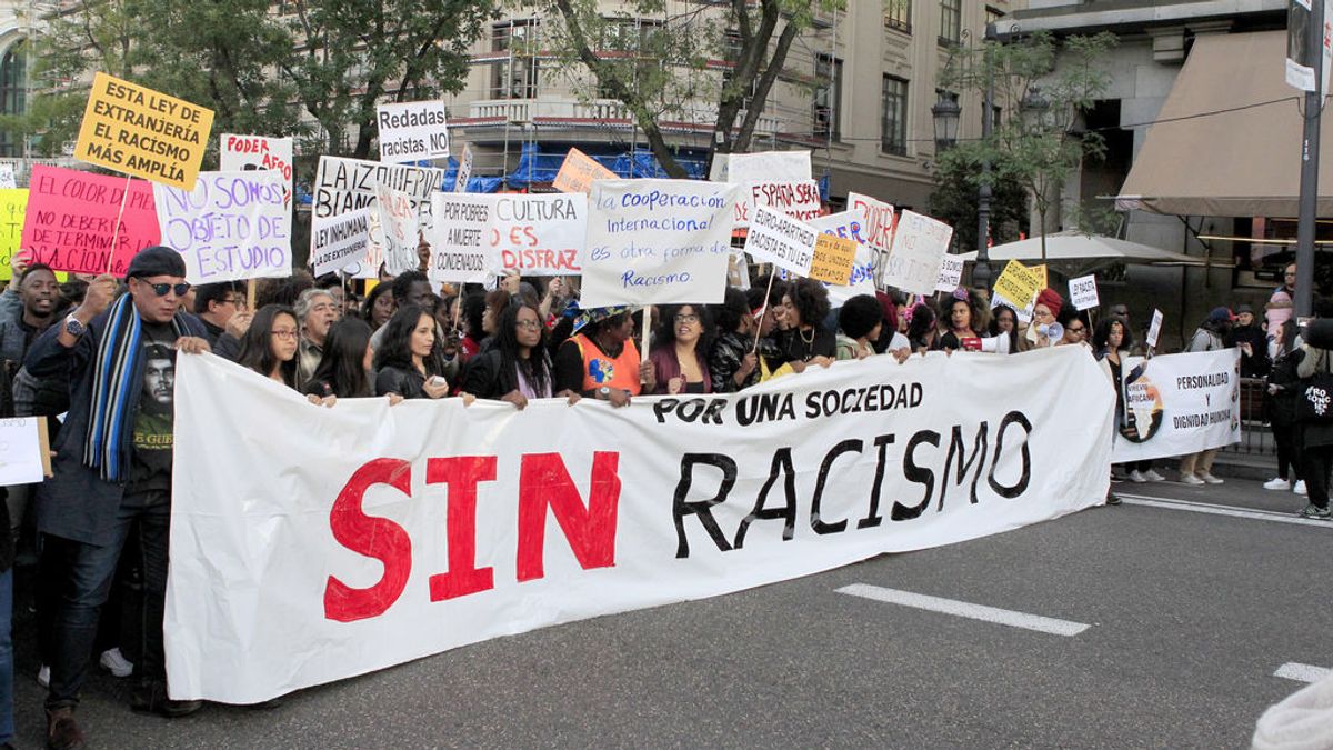 Centenares de personas se manifiestan en Madrid en contra del "racismo estructural"