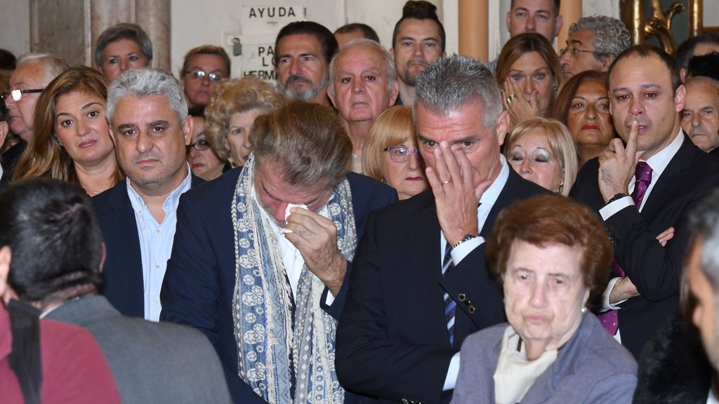 Edmundo Arrocet y Manuel Sarriá, afectados por la pérdida