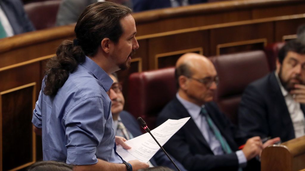 Iglesias a Rajoy: “Usted cobró sobresueldos desde 1997 a 2008 y mintió en sede judicial”