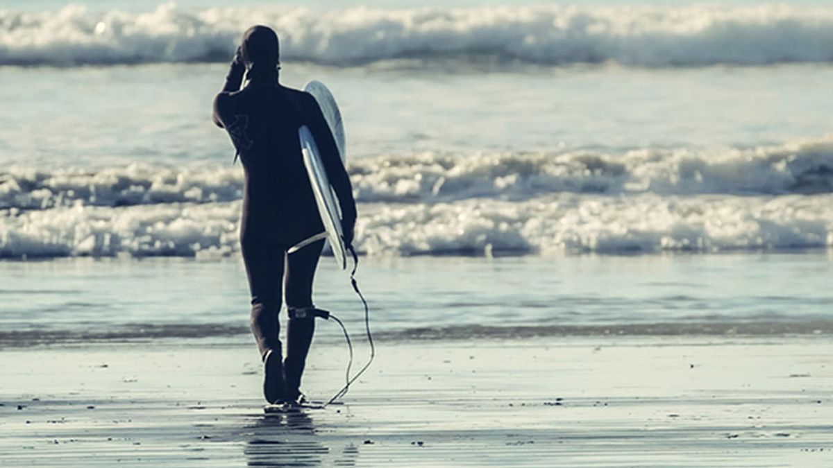¿Surfear en invierno? claves para seguir cogiendo olas y no una pulmonía ¿Surfear en invierno? claves para seguir cogiendo olas y no una pulmonía