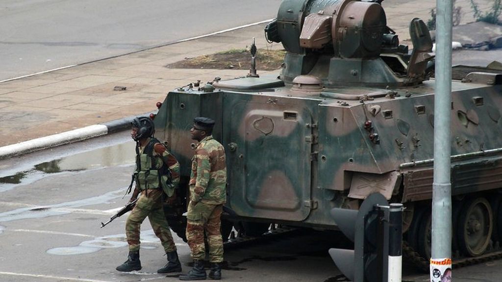 ¿Por qué han tomado los militares el control en Zimbabue? Por una mujer