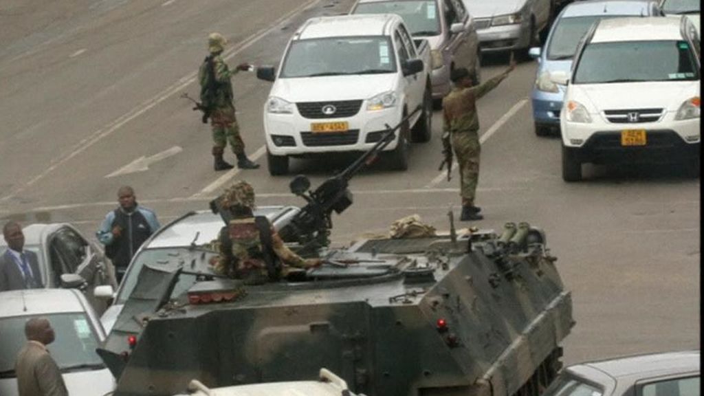 El ejército toma las calles de Zimbabue