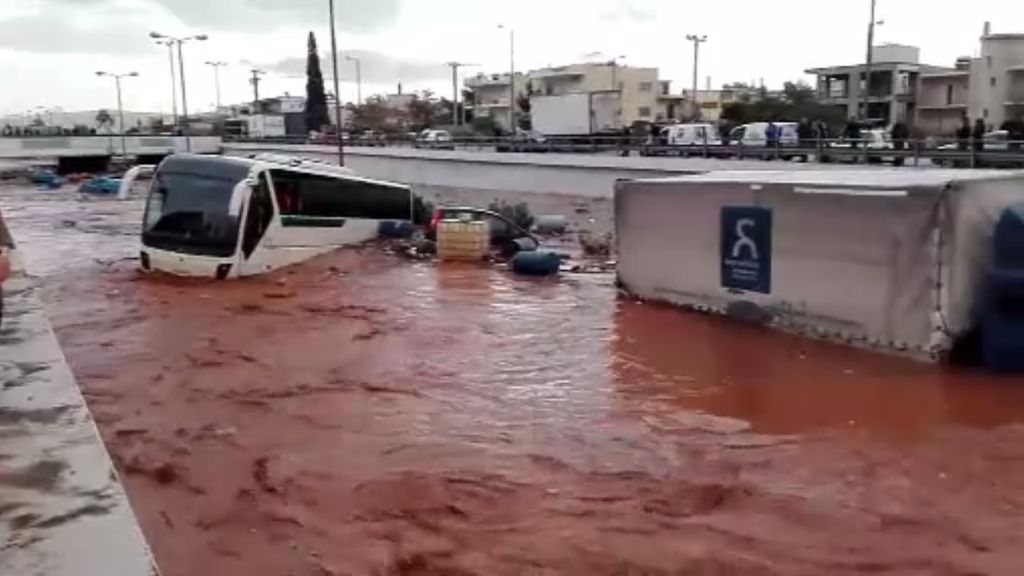 Las fuertes lluvias en Grecia dejan más de una decena de muertos
