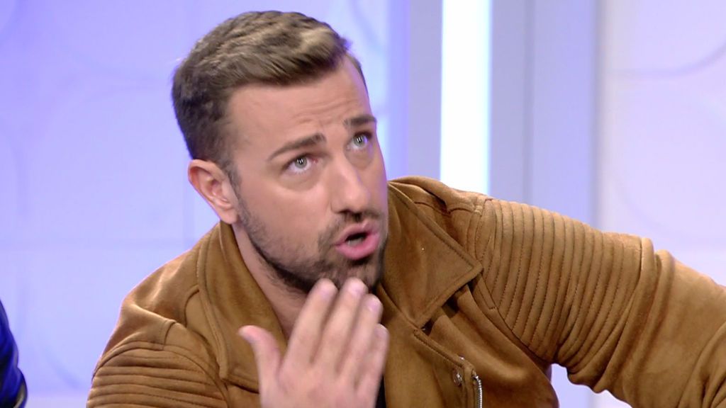 Rafa Mora, a Melani: "Le dices te quiero y no te vas con Álex... esto huele raro" Rafa Mora, a Melani: "Le dices te quiero y no te vas con Álex... esto huele raro"