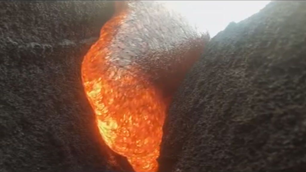 Una GoPro 'sobrevive' a la lava de un volcán