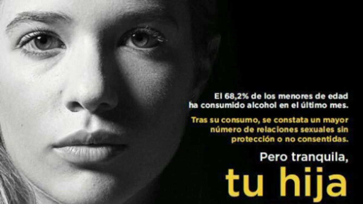 Sanidad retira un cartel de la campaña Menores sin Alcohol que vinculaba la ingesta en mujeres con violaciones