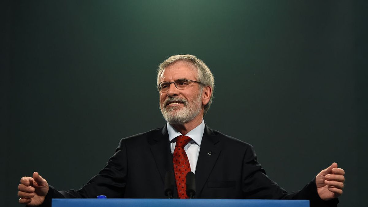 Gerry Adams deja el liderazgo del Sinn Fein tras 34 años al frente del partido