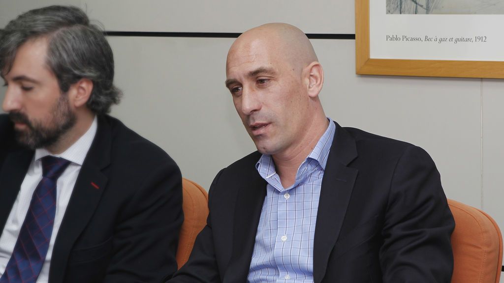 Luis Rubiales renuncia a su cargo de presidente de la AFE