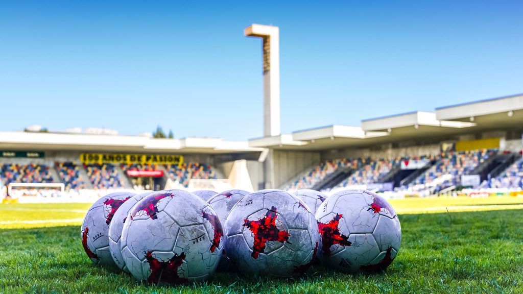 ¡Bonito gesto de deportividad! El Infantil B del Barakaldo sale con 10 para jugar en las mismas condiciones que su rival