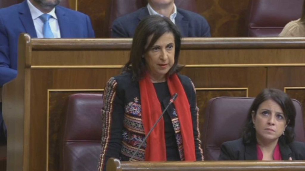 Robles pide a Rajoy medidas contra la violencia machista: “La mujeres no resisten ni un minuto más”