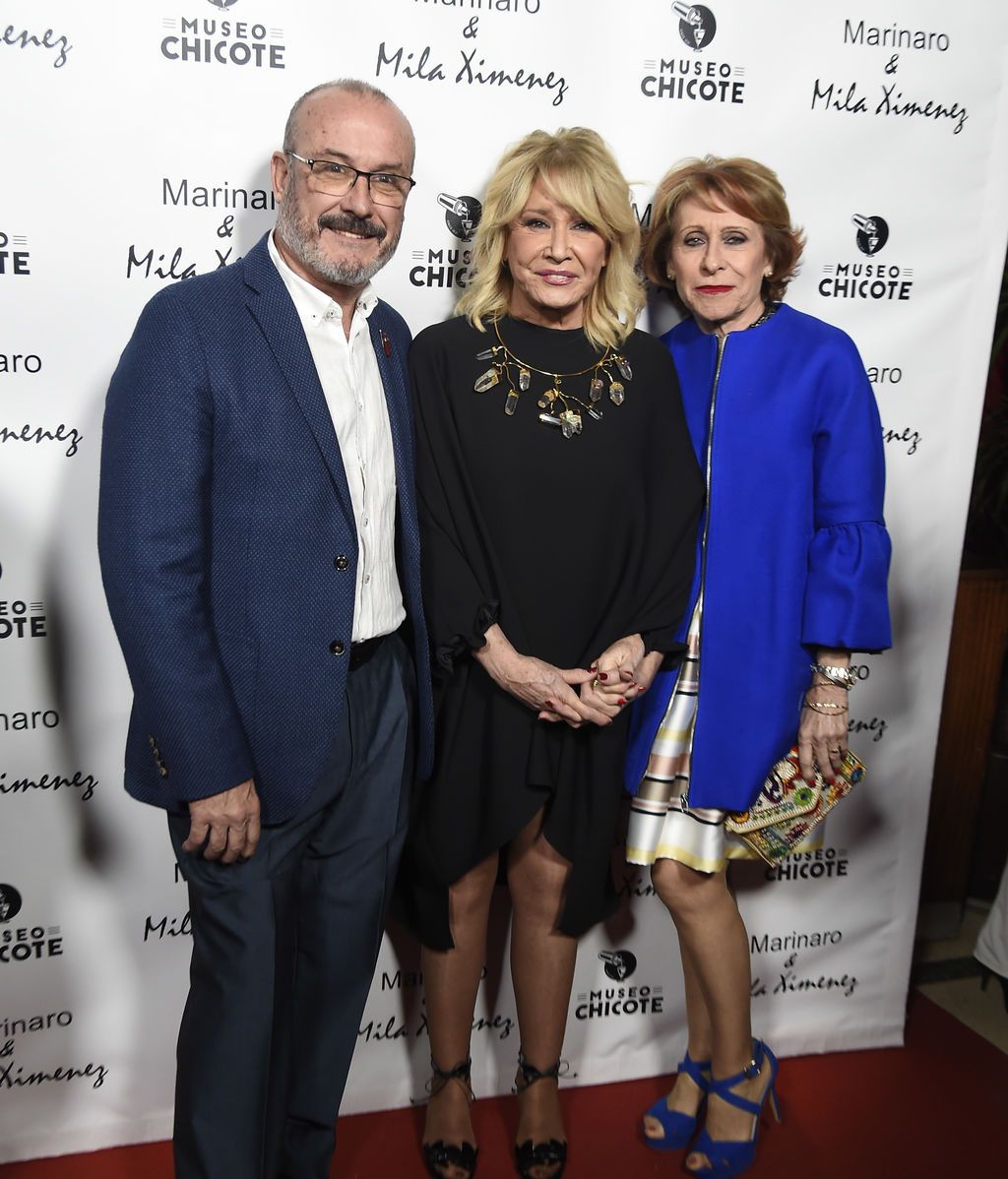 Los hermanos de Mila, Manuel y Concha, también quisieron apoyarla en esta noche tan especial