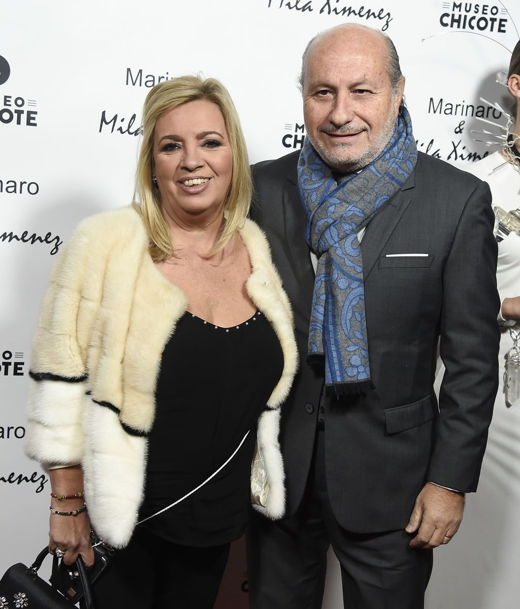 Carmen Borrego acudió con un favorecedor 'look' acompañada de su marido