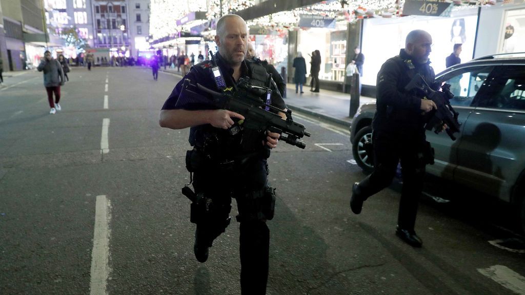 La Policía de Londres cierra la estación de Oxford Circus tras un aviso alertando de disparos
