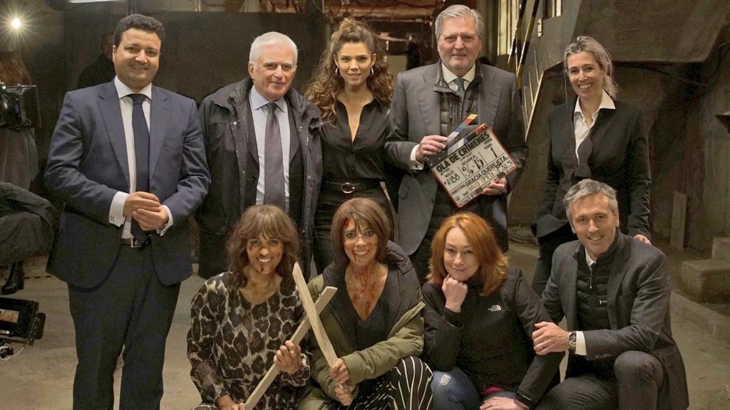El ministro Méndez de Vigo, en el set de rodaje de 'Ola de crímenes'