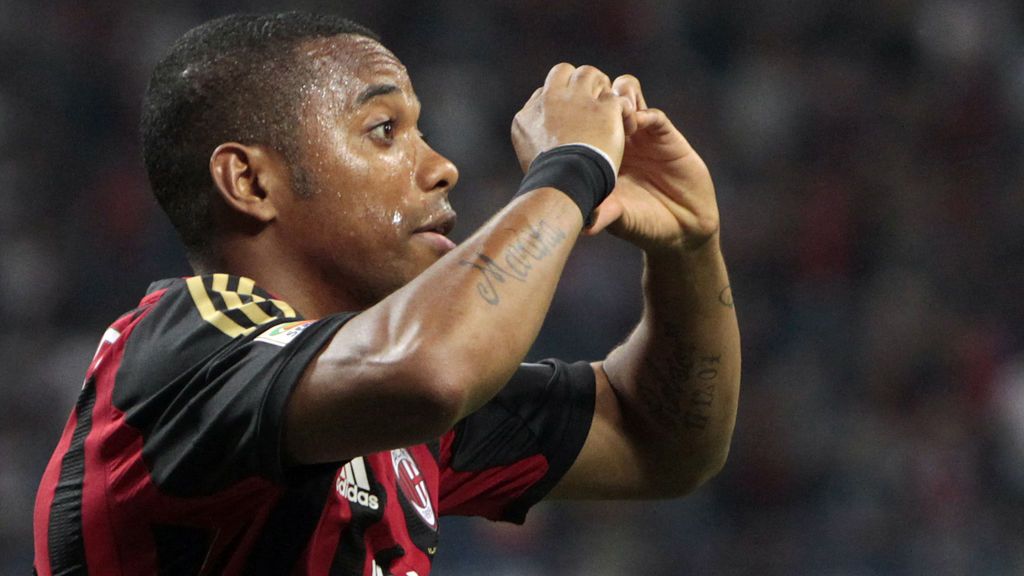 Robinho no cumplirá los nueve años de prisión por violación a una joven mientras siga jugando en Brasil