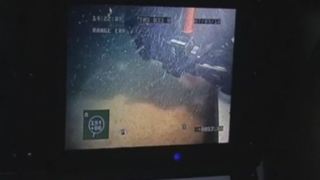 Robots y buzos ya rastrean la zona donde se registró la explosión del submarino argentino San Juan