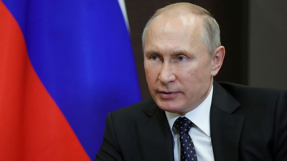 Putin firma la ley para declarar a los medios internacionales como "agentes extranjeros"