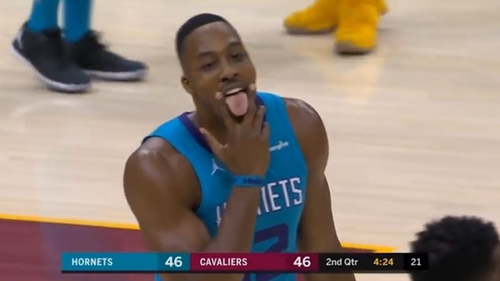 El-gesto-obsceno-estrella-de-la-NBA