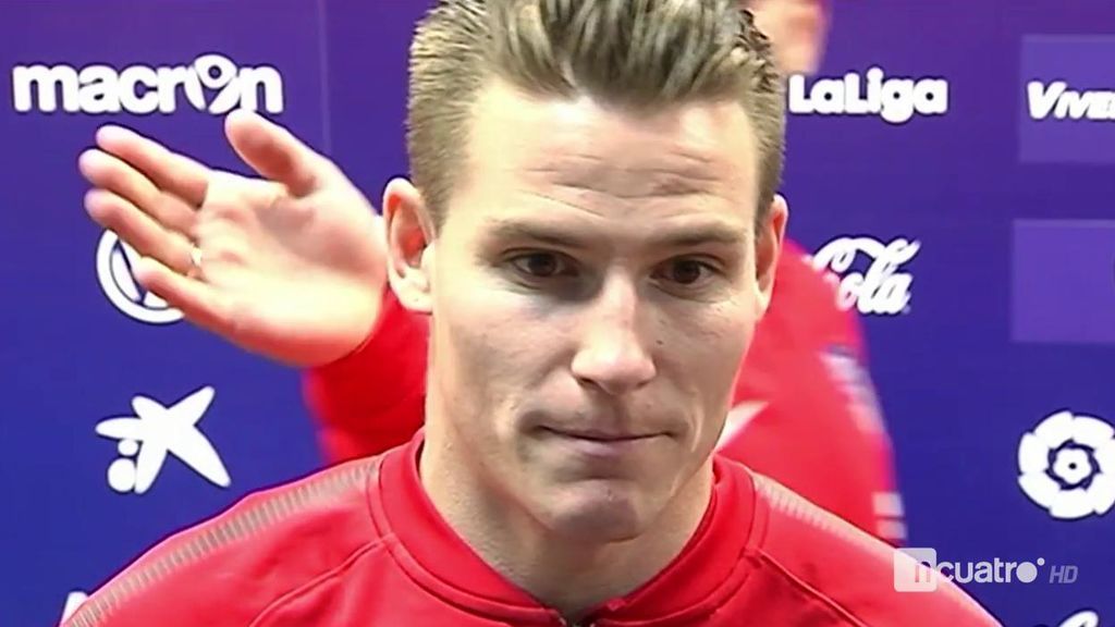 ¡Menudo colleja! La broma de Griezmann a Gameiro delante de la prensa