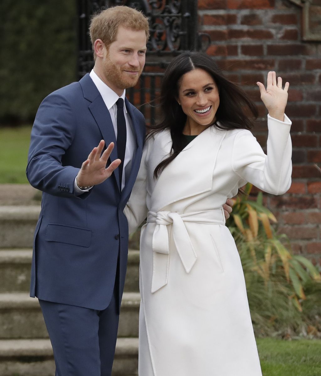 ¡Ya han posado! Los nervios y la felicidad de la comparecencia del príncipe Harry y Meghan Markle, en fotos