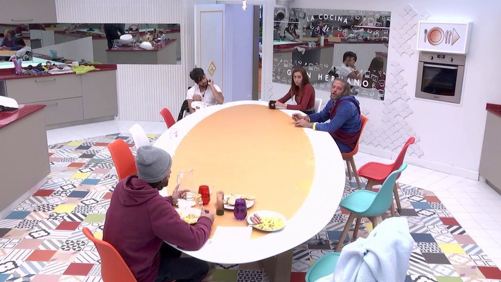 2017_11_27-2213-Live01_Rec_REC.ts.0x0.136063546823699