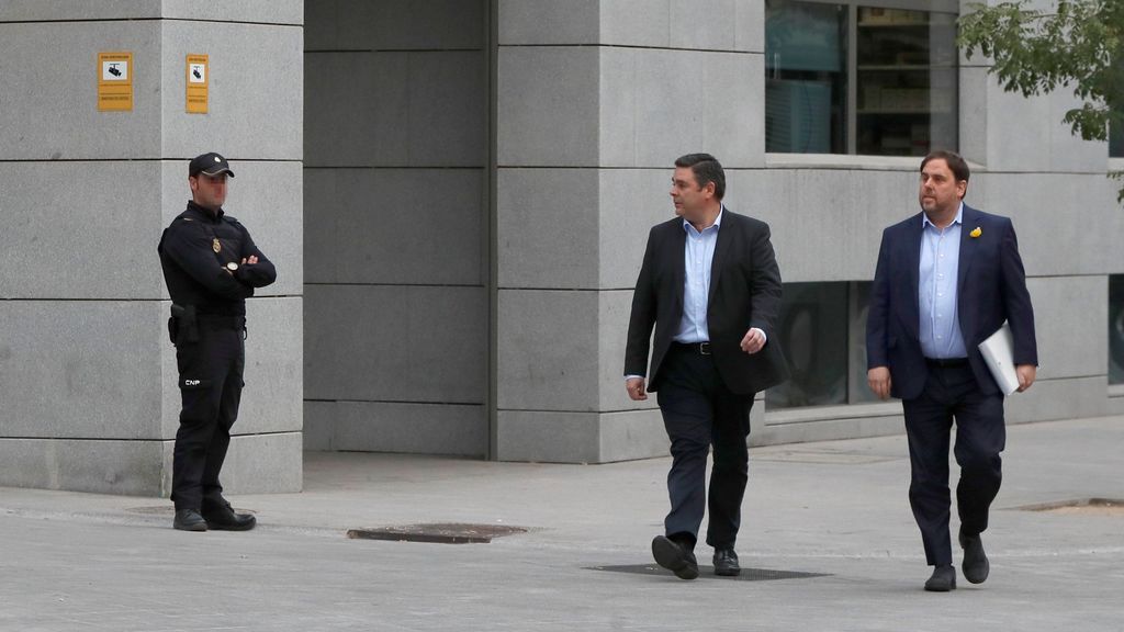 Junqueras y los exconsejeros de ERC acatan el 155 y apuestan por el "diálogo y la negociación".