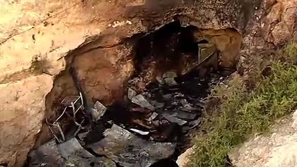 Juzgan a cinco menores por el incendio en una cueva de Almería que acabó con la vida de tres jóvenes