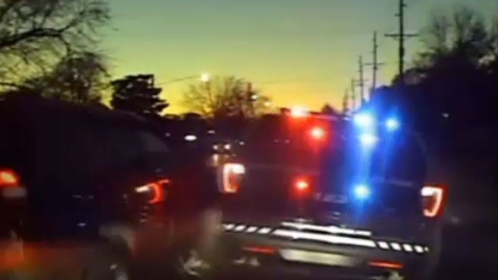 Un conductor borracho se empotra contra una patrulla policial en Oregón