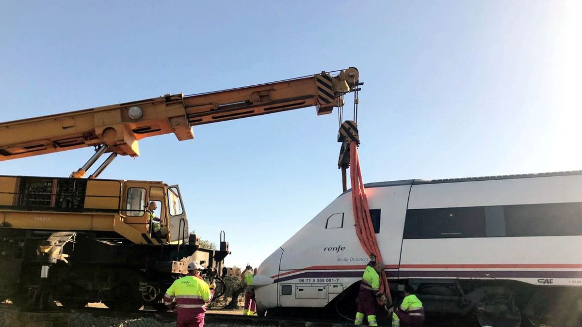 El temporal obliga al trasbordo de 230 pasajeros de un tren en Palencia