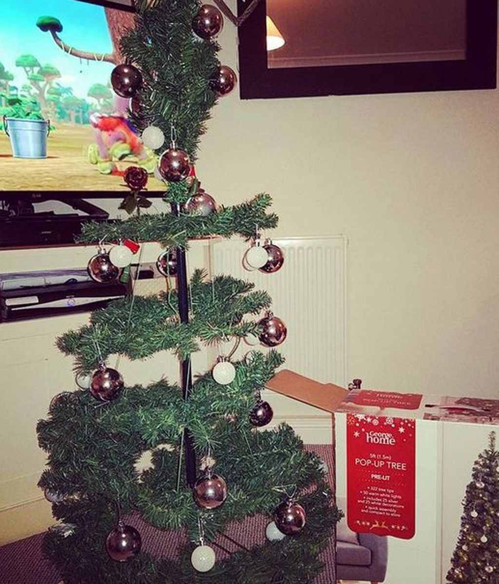 El árbol de Navidad que compró la familia de Chloe