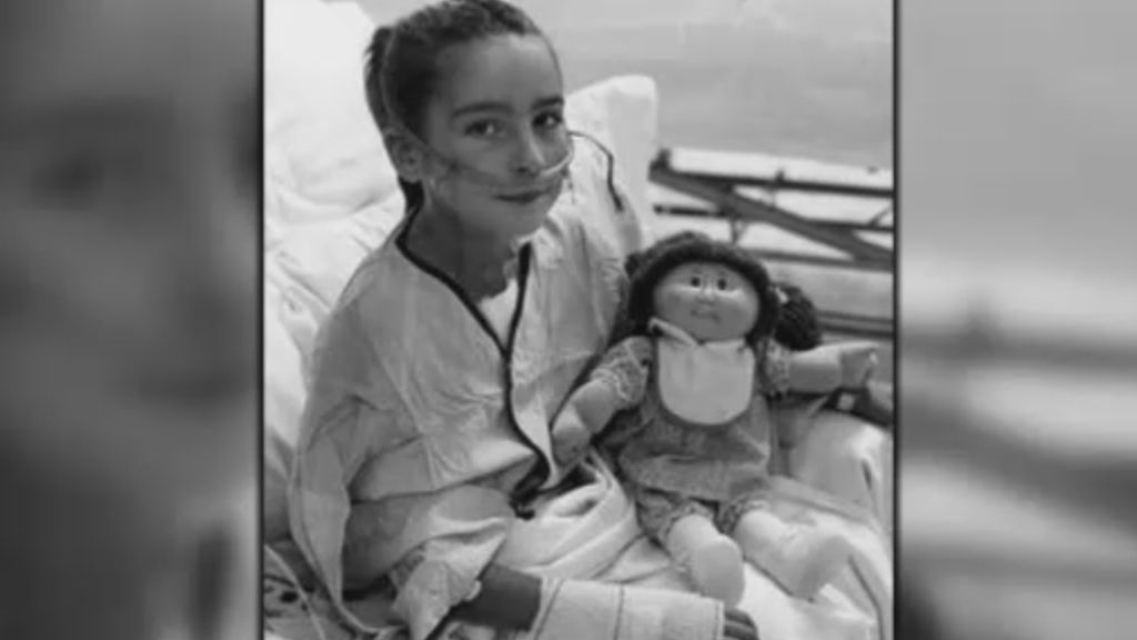 El primer trasplante de corazón infantil realizado en España salvó la vida de Lola