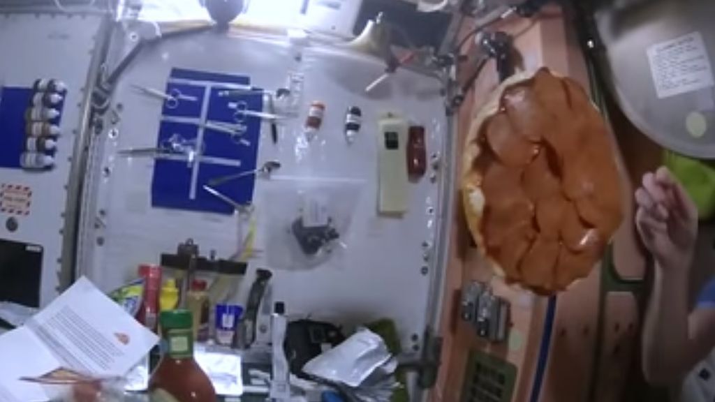 Cómo preparar una pizza en el espacio