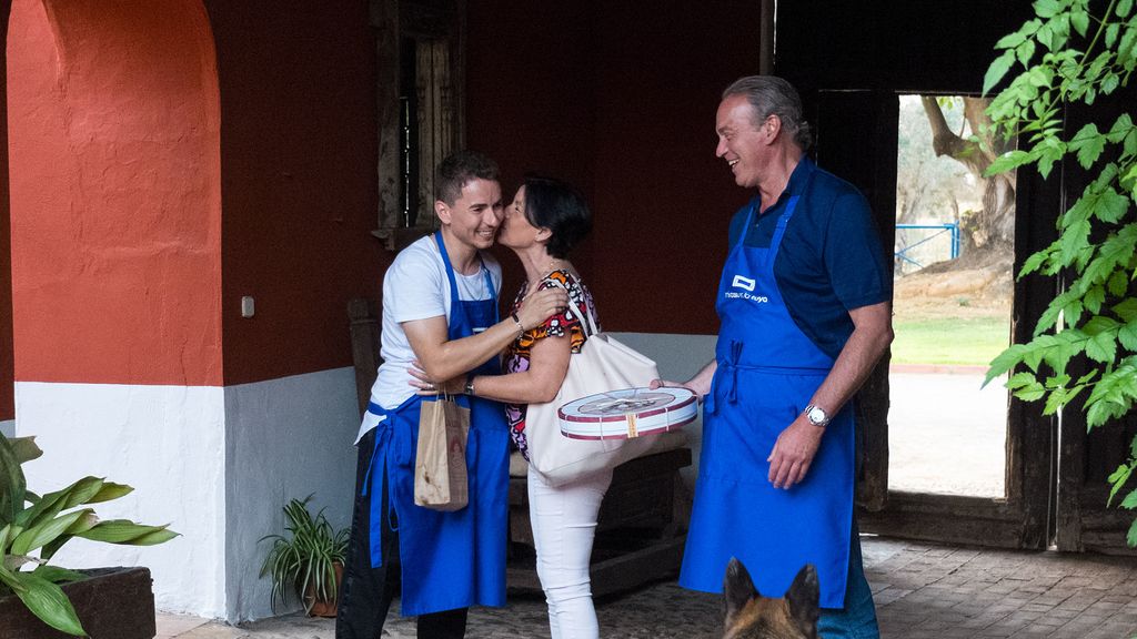 Jorge Lorenzo, cinco veces campeón del Mundo de Motociclismo, visita a Bertín Osborne en 'Mi casa es la tuya'.