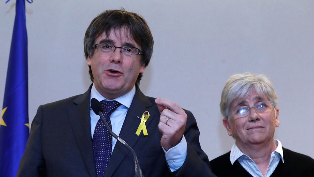 Puigdemont desde Bruselas dice que el juez retiró la euroorden “miedo a hacer el ridículo”