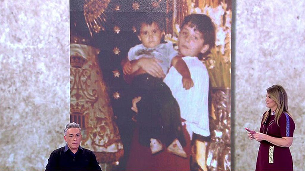 Kiko Hernández nos muestra la foto... ¡de su hermana!