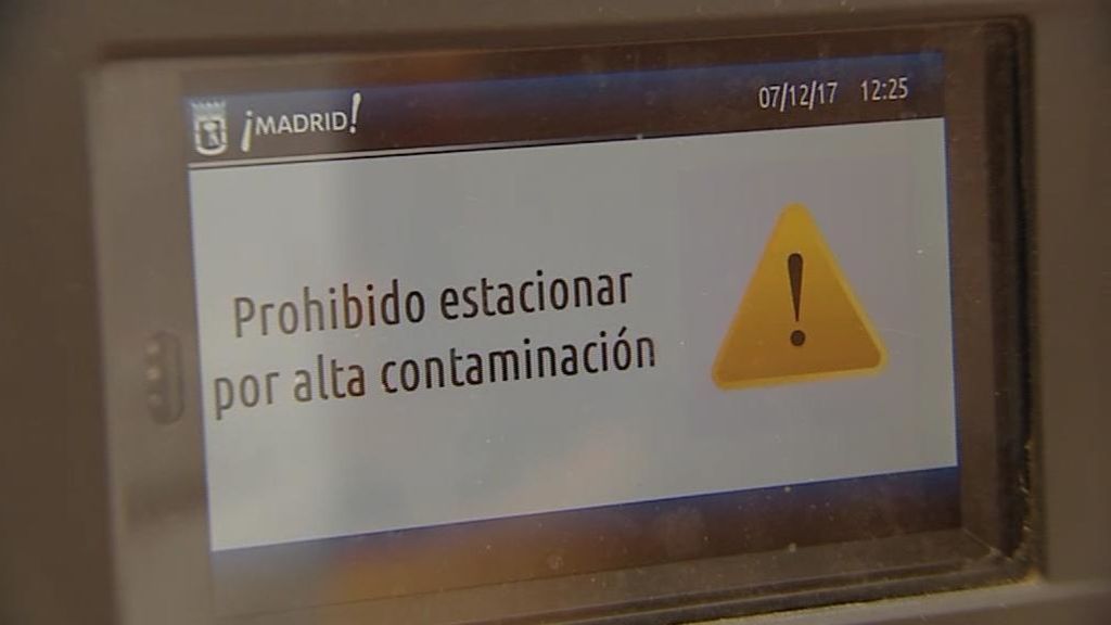 Prohibido aparcar en Madrid en mitad del puente