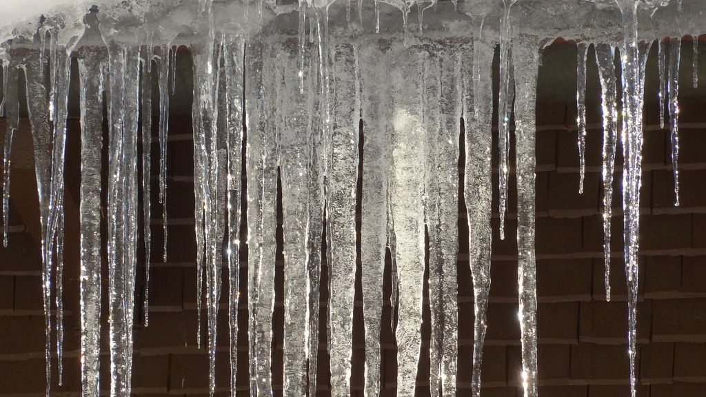 icicle-93727_1920