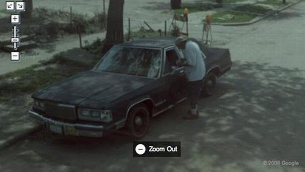 Este jóven intenta robar un coche