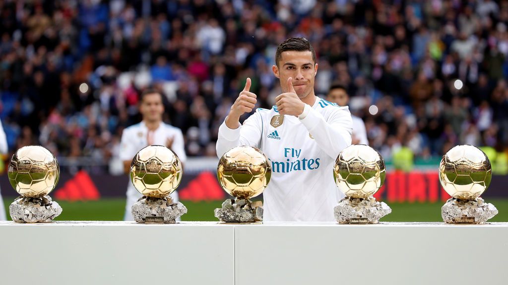 El Bernabéu se rinde Cristiano y su quinto Balón de Oro El Bernabéu se rinde Cristiano y su quinto Balón de Oro
