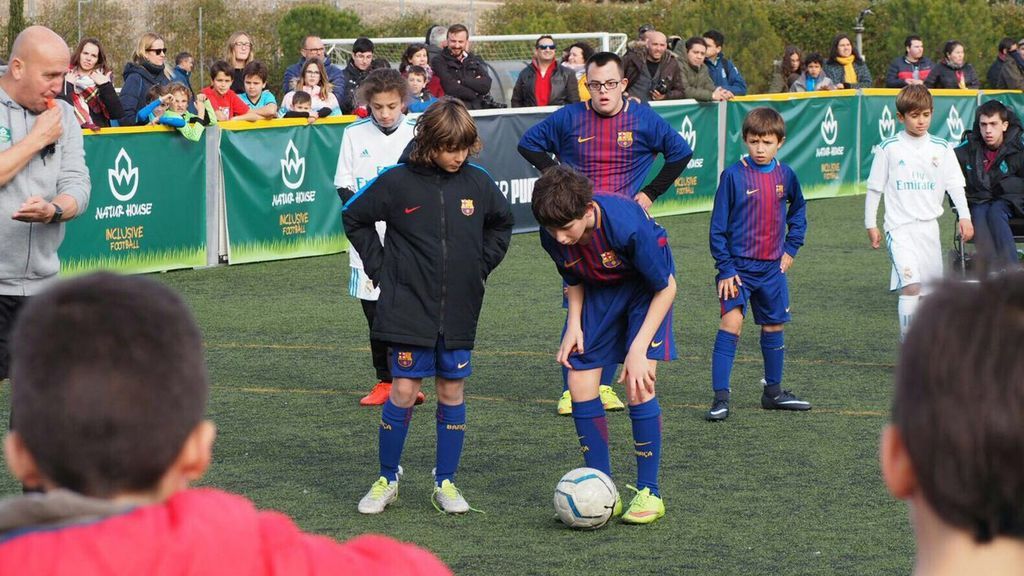 ¡Bravo! El fútbol inclusivo hace historia al celebrar su primer Clásico entre Barça y Real Madrid