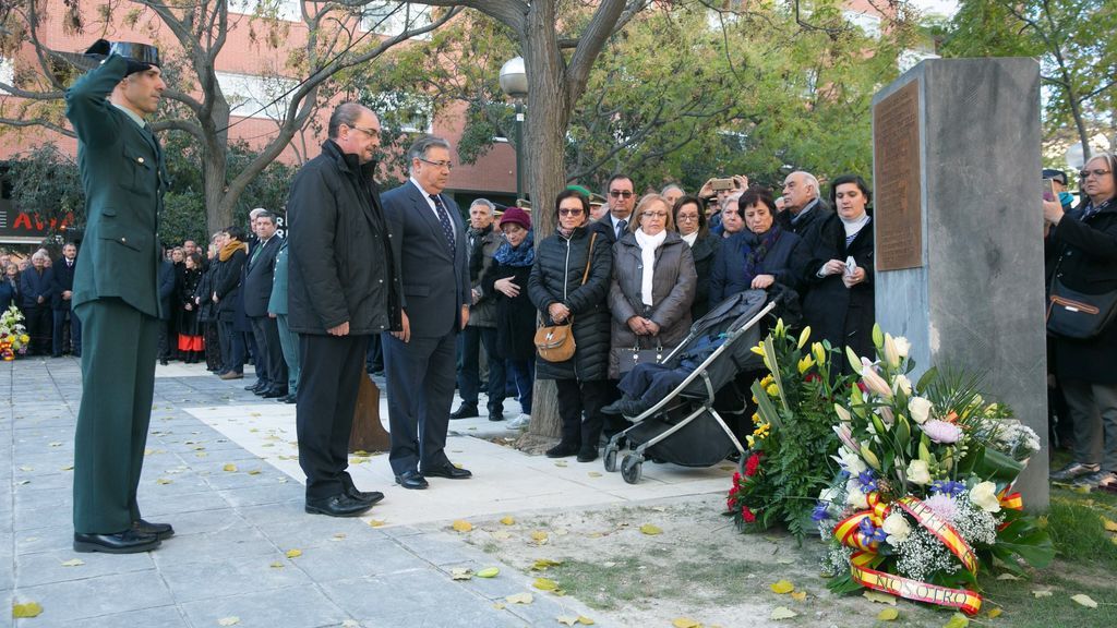El homenaje a las víctimas del atentado etarra de la Casa Cuartel en su 30º aniversario