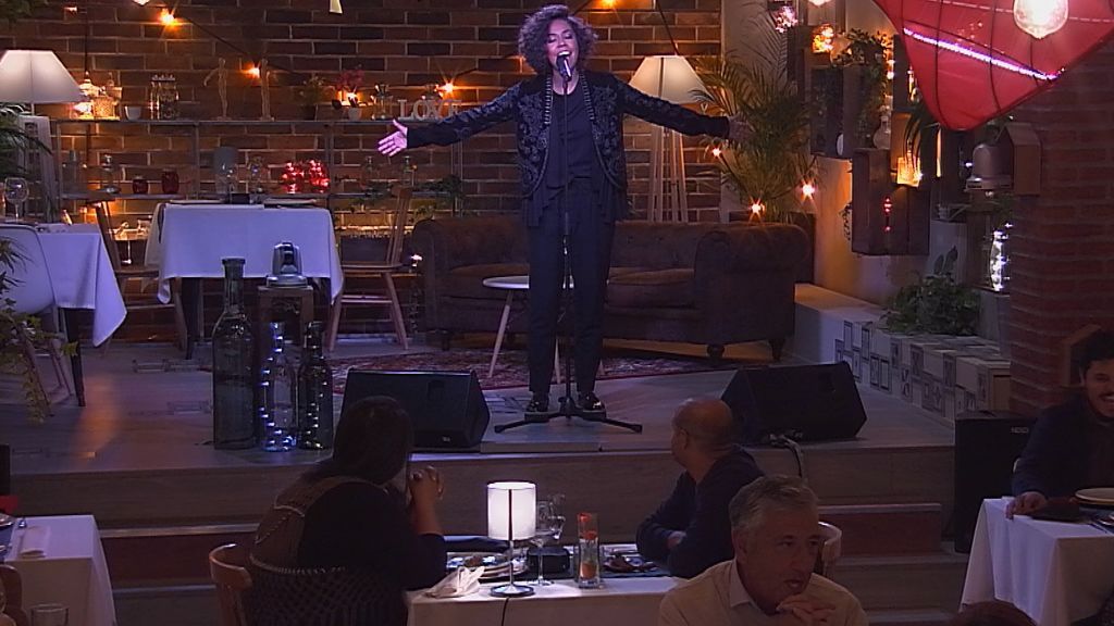 Fela Domínguez, protagonista del musical 'El guardaespaldas', actuará en 'First dates'.