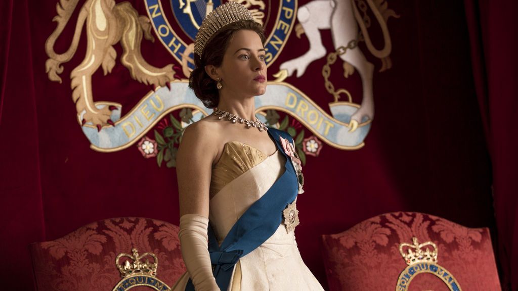 Claire Foy interpreta a la reina Isabel II de Inglaterra en 'The Crown'.